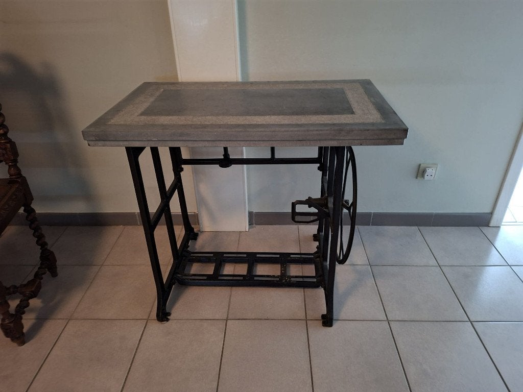 Industriële tafel van gietijzeren naaimachine, Enlèvement, Comme neuf