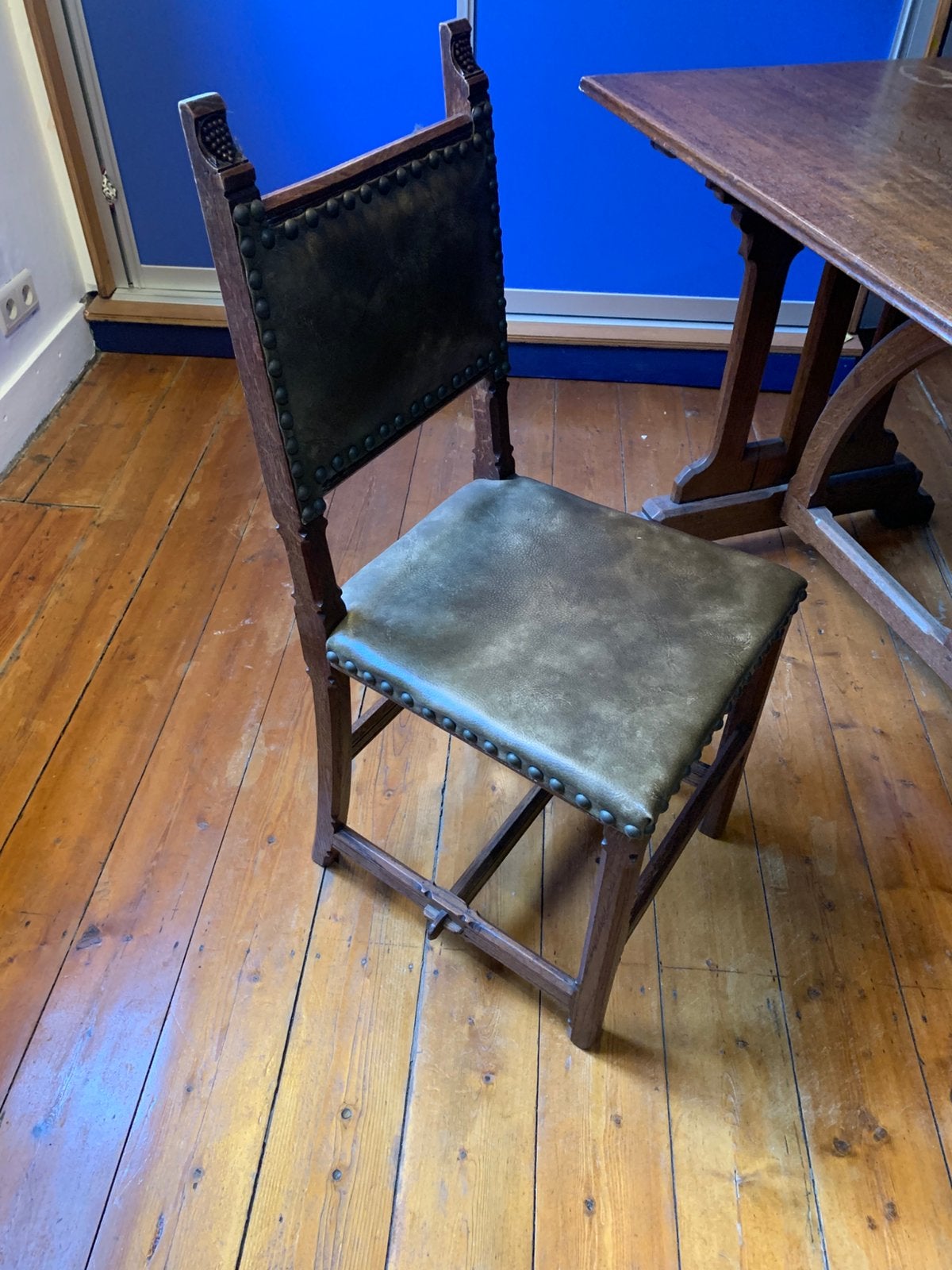 Antieke eiken stoelen met lederen zitting en rug, Antiek en Kunst, Ophalen