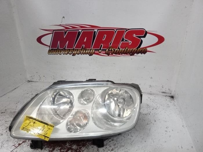 Phare gauche d'un Volkswagen Touran, -, Volkswagen, -, 3 mois de garantie