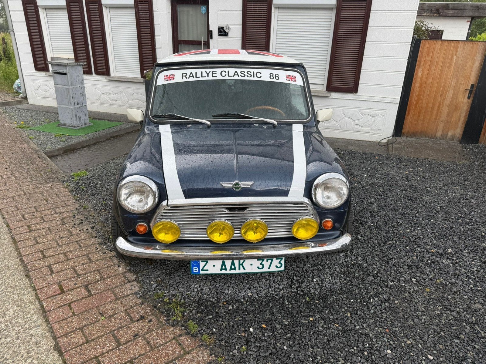 Mini austin 1000cc 1986 rally look, Auto's, Voorwielaandrijving, 4 zetels, Zwart, Blauw