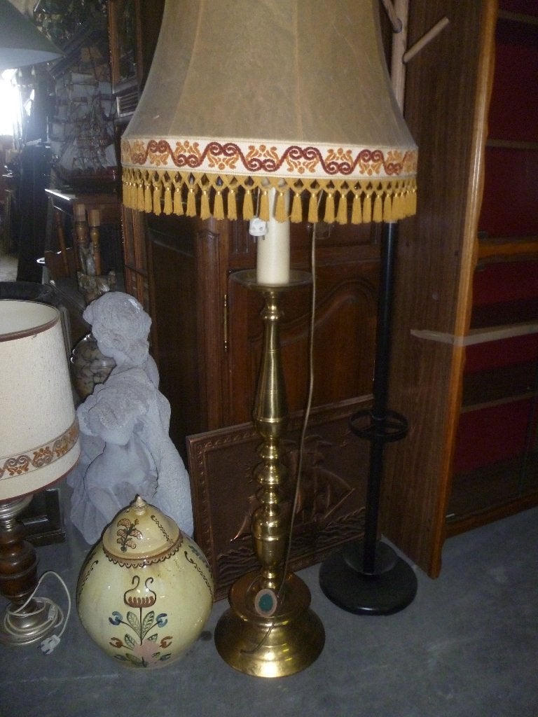 ZWAAR KOPEREN  STAANDE LAMPADAIRE, Antiek en Kunst, Ophalen