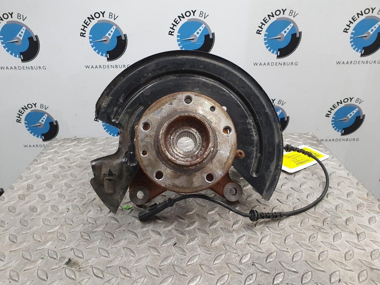 DACIA DUSTER FUSEE RV 2011, Ophalen of Verzenden, Gebruikt, ARN erkend