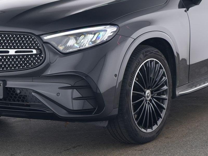 Mercedes-Benz GLC-klasse 200 4MATIC SUV AMG Line | Panoramis, Auto's, Automaat, Stof, Gebruikt, Zwart