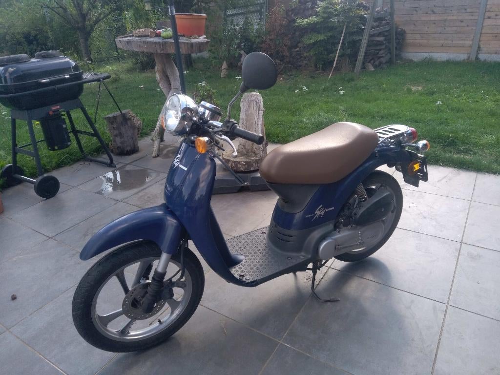 Honda sky classe B, Fietsen en Brommers, Brommers | Honda, Ophalen, Gebruikt, Klasse B (45 km/u), 50 cc