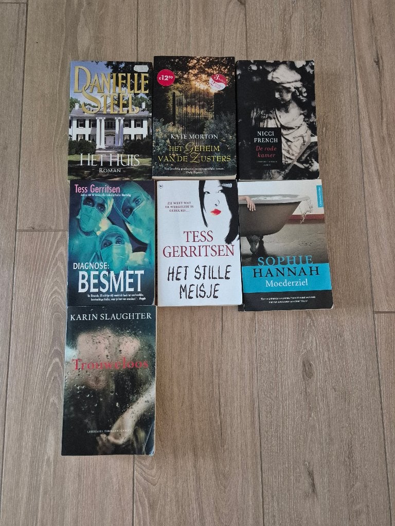 Karin Slaughter Tess Gerritsen Nicci French, Ophalen, Zo goed als nieuw, Karin Slaughter