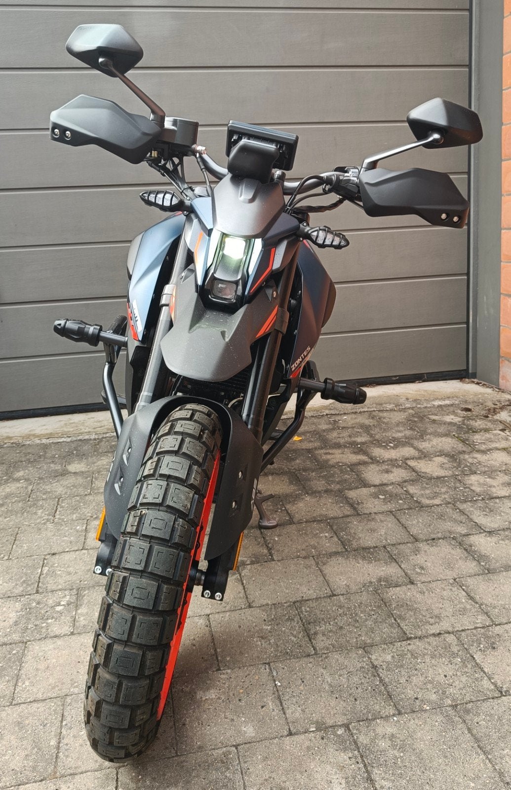 Zontes 125cc U1, 2 mois et 702 km, Motos, ABS, Zontes, Enduro, 1 cylindre