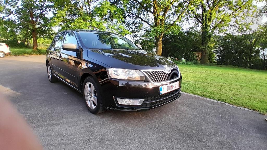 SKODA Rapid 1.4 TDi, Stof, Zwart, 5 deurs, 3 cilinders