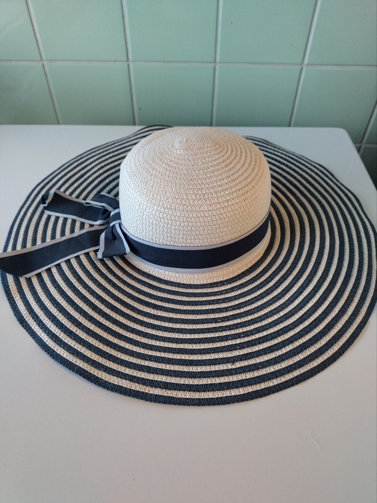Dames Hoed Nivea AFHALING LEES BESCHRIJVING, Kleding | Dames, Ophalen, 55 cm (S, 6⅞ inch) of minder, Hoed, Gedragen