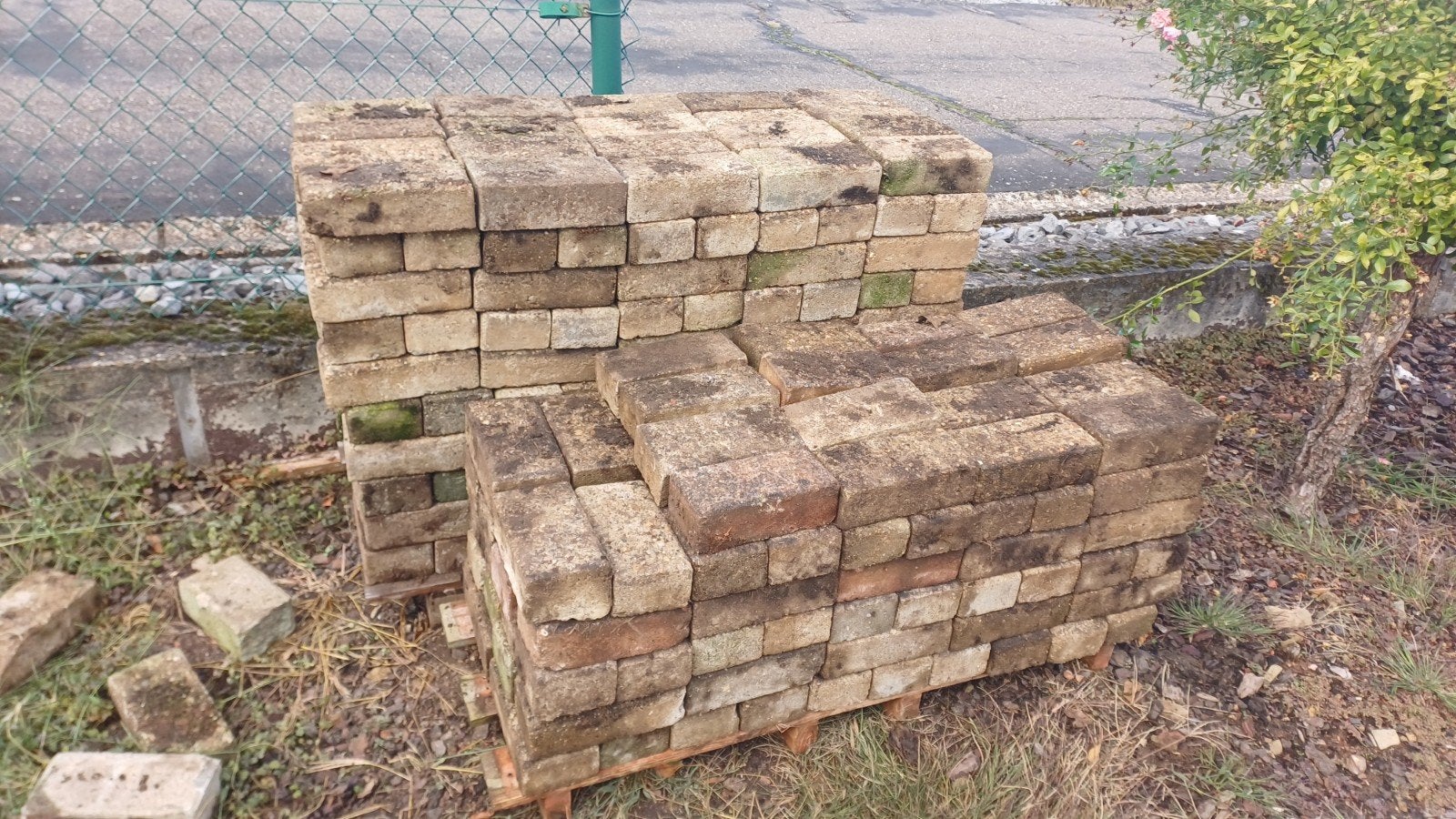 Ong. 600 klinkers (7 x 10,5 x 22), Ophalen
