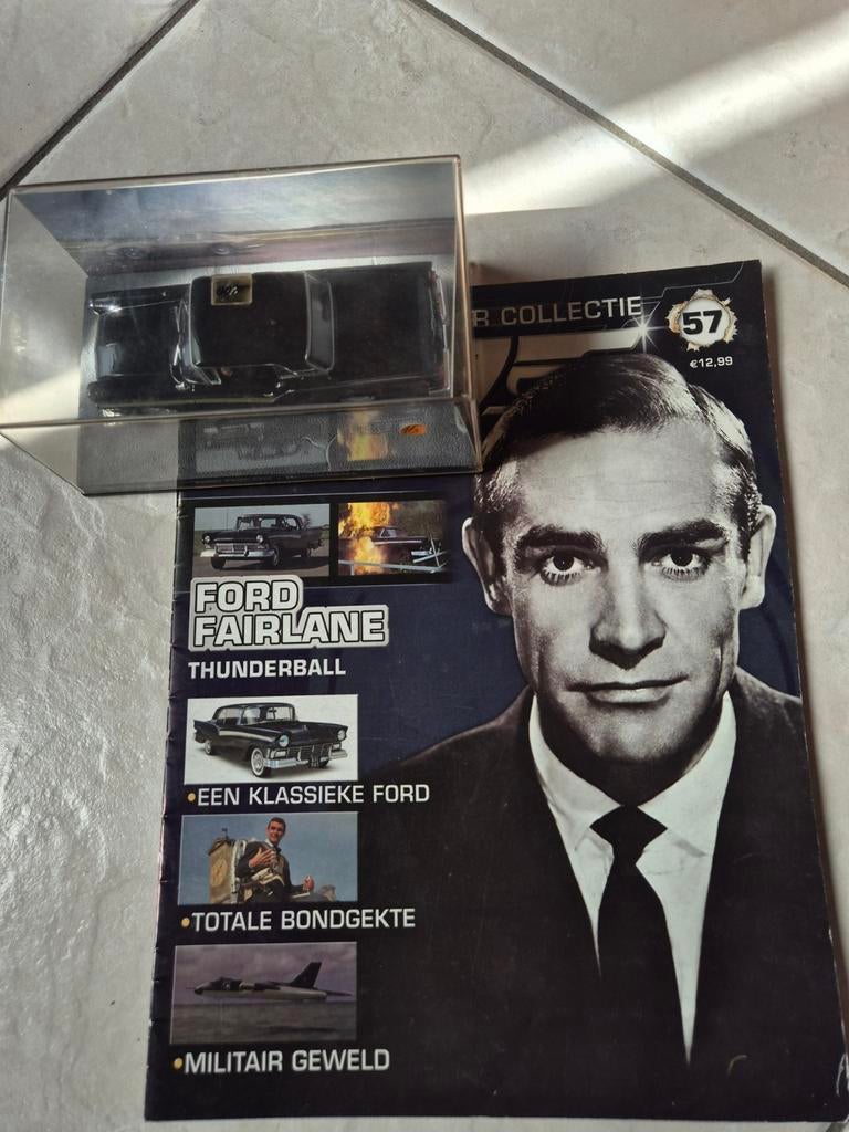 1.43 james bond auto met boekje nr 57 ford  fairlane, Ophalen of Verzenden