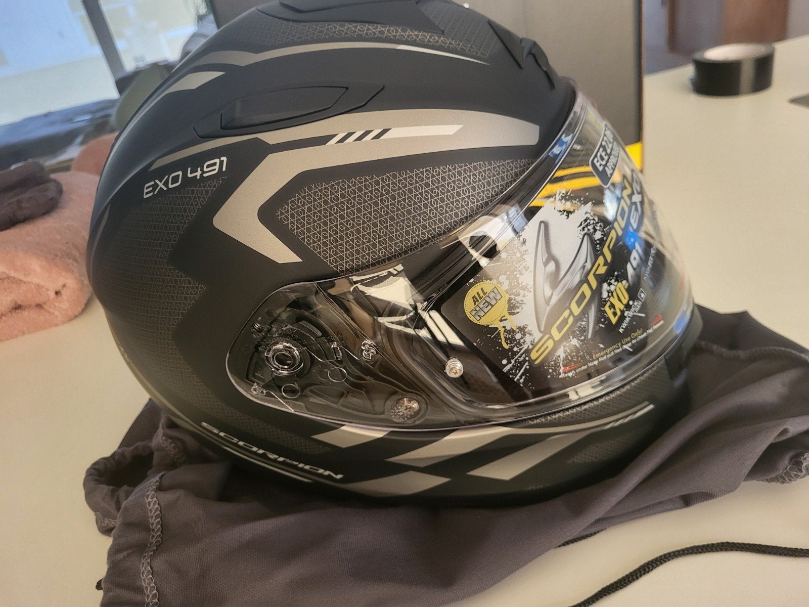Nieuw!, Motoren, Kleding | Motorhelmen, Ophalen of Verzenden, M