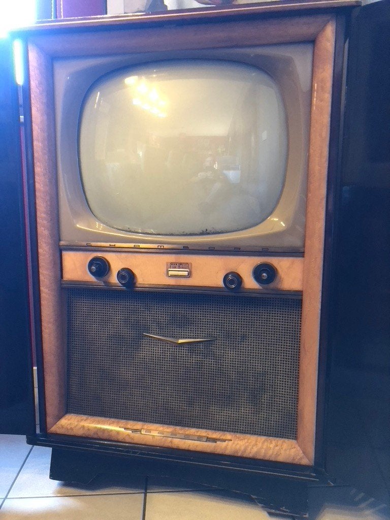 BARCO CHAMBORD ANTIEKE TV - KAST TELEVISION, Antiek en Kunst, Ophalen
