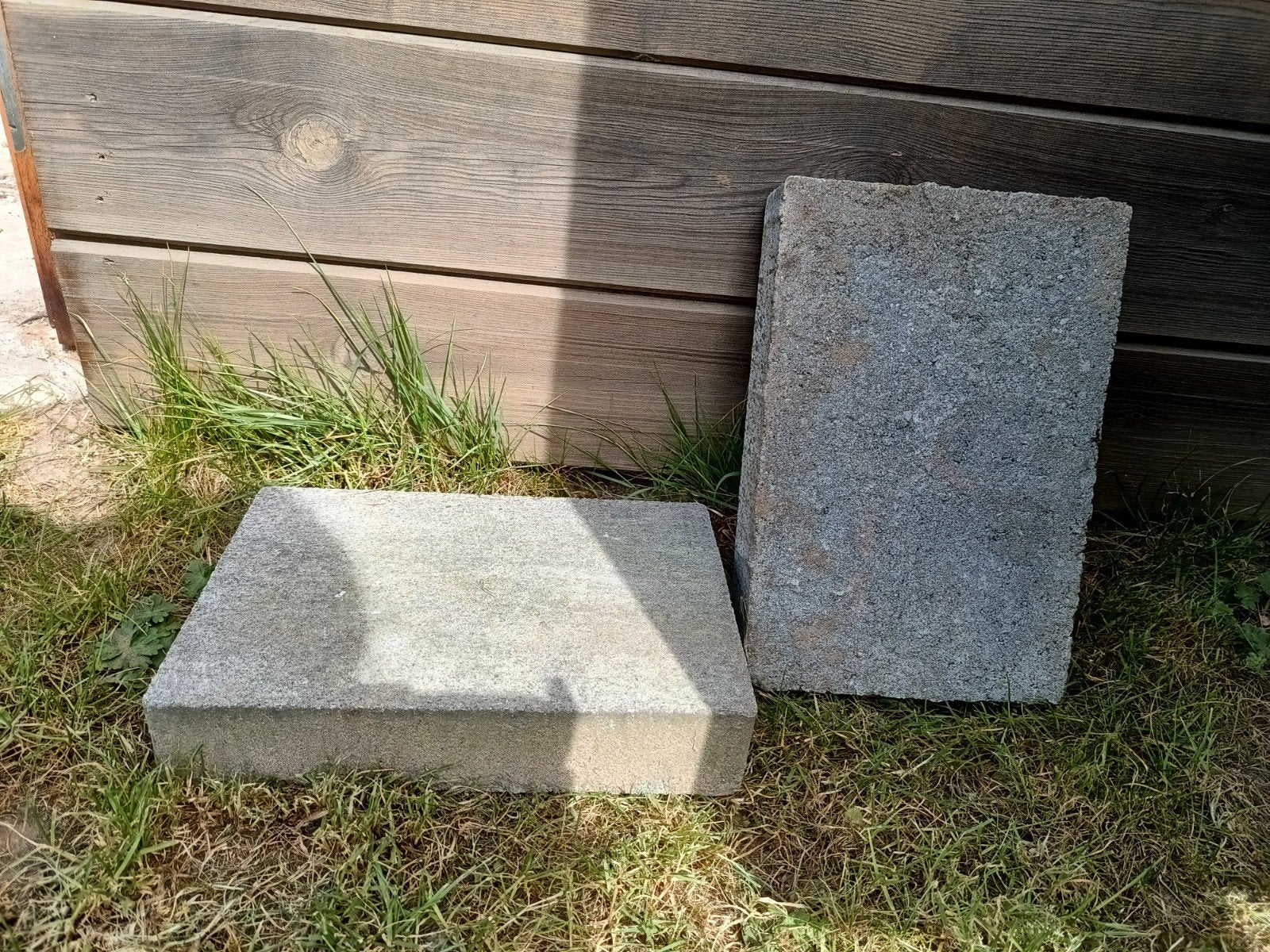 75 grijze betonstenen
Afmetingen +/- 30x20x6, Tuin en Terras, Ophalen