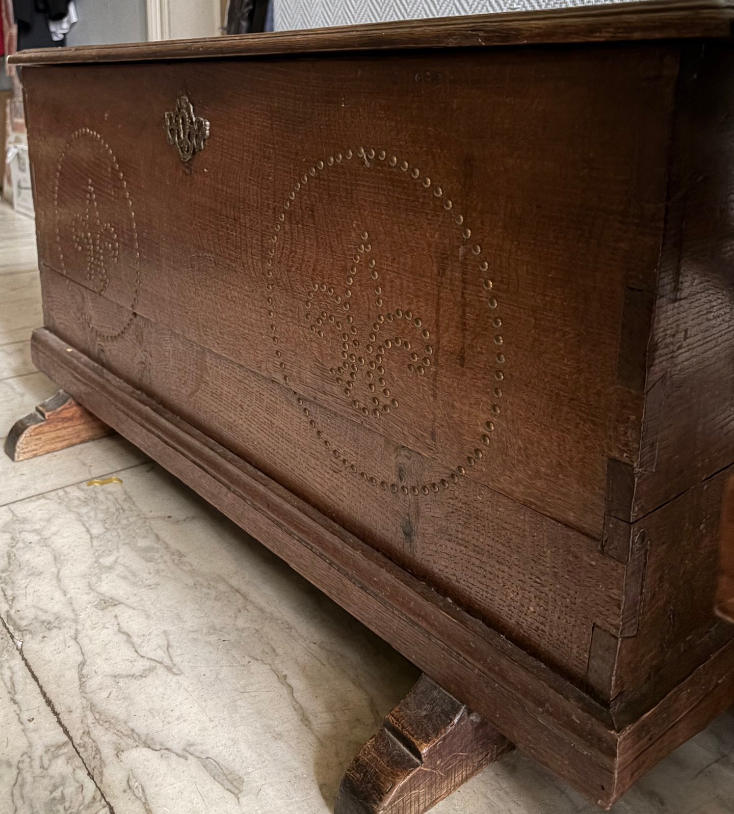 Ancien coffre en bois, Enlèvement, Utilisé, Chêne, 75 – 100