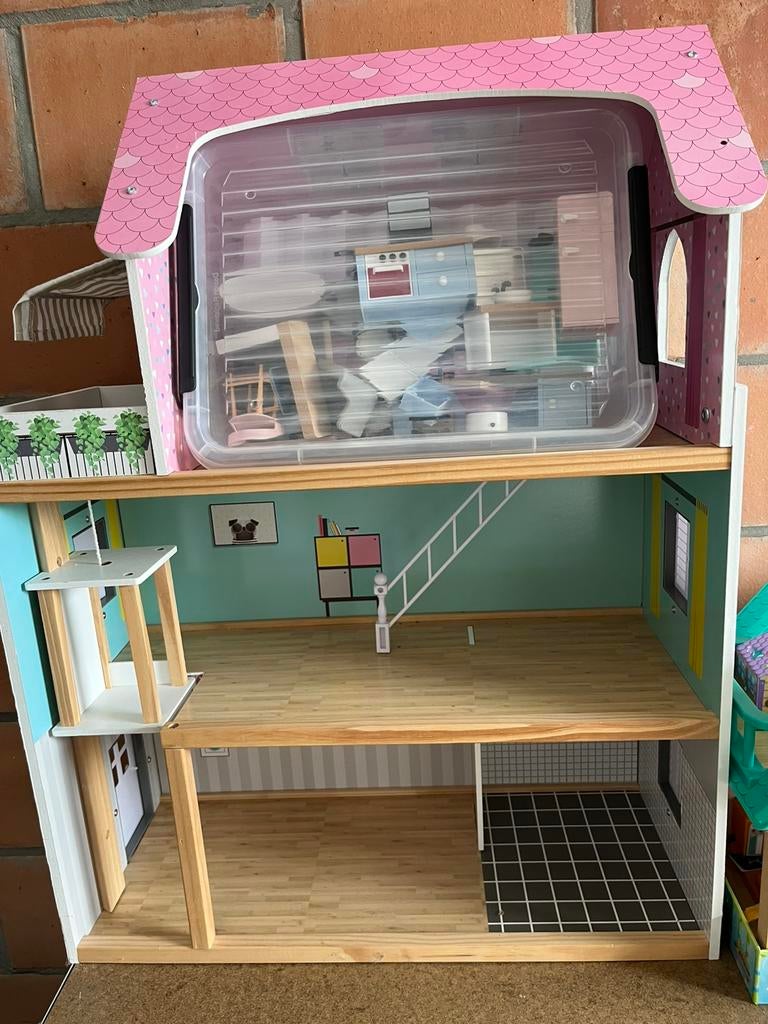 Houten poppenhuis + meubeltjes + extra huisje (Hape), Ophalen, Zo goed als nieuw, Poppenhuis