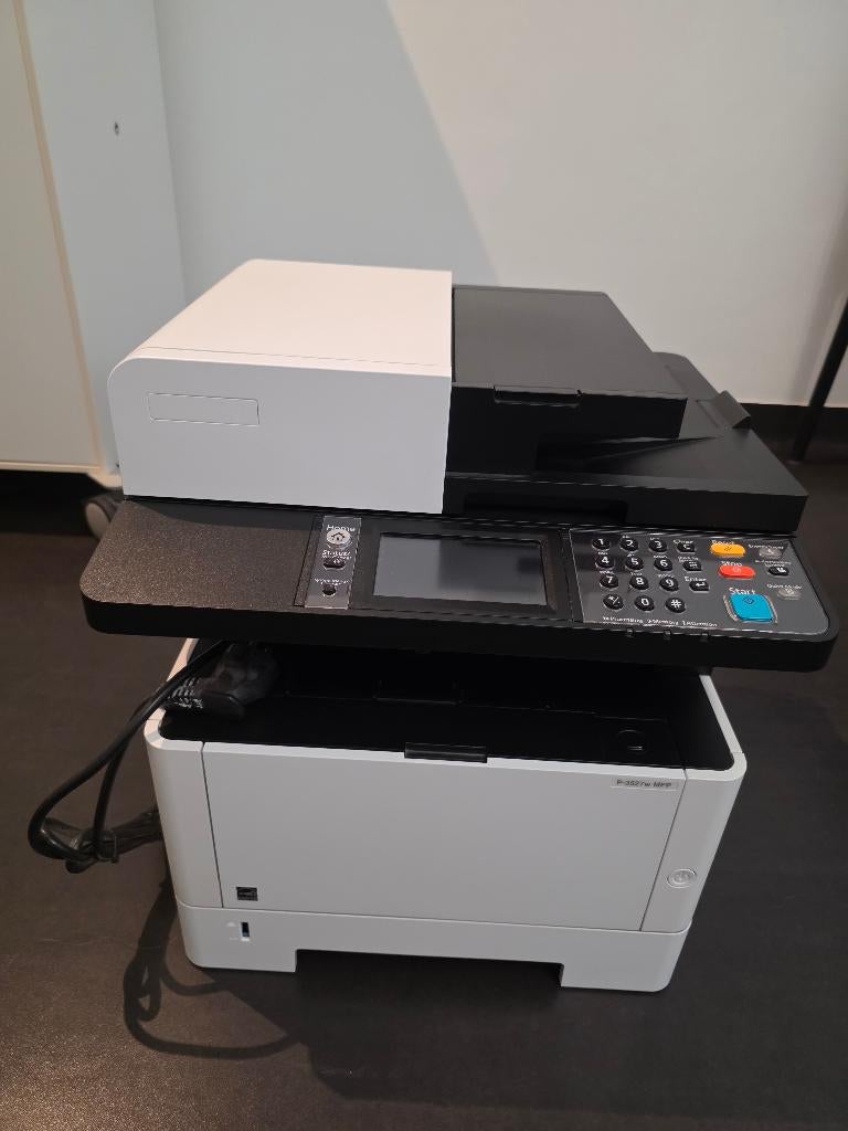 Imprimante multifonction, copieur, scanner : MFP TA p3527w, Informatique & Logiciels, Scanners, Utilisé, Autres types, MacOS, Windows
