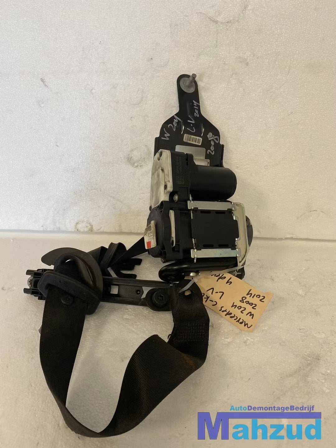 MERCEDES C KLASSE W204 Links voor gordel 4 deurs 2007-2012, Mercedes-Benz AG, Mercedes-Benz, Utilisé, Mercedesstrasse 120
70372  Stuttgart, DE