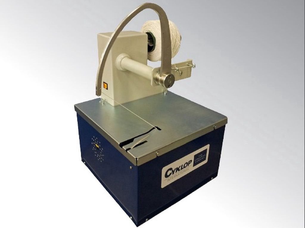Cyklop Axro 2 Basic stand alone ficeleuse, Articles professionnels
