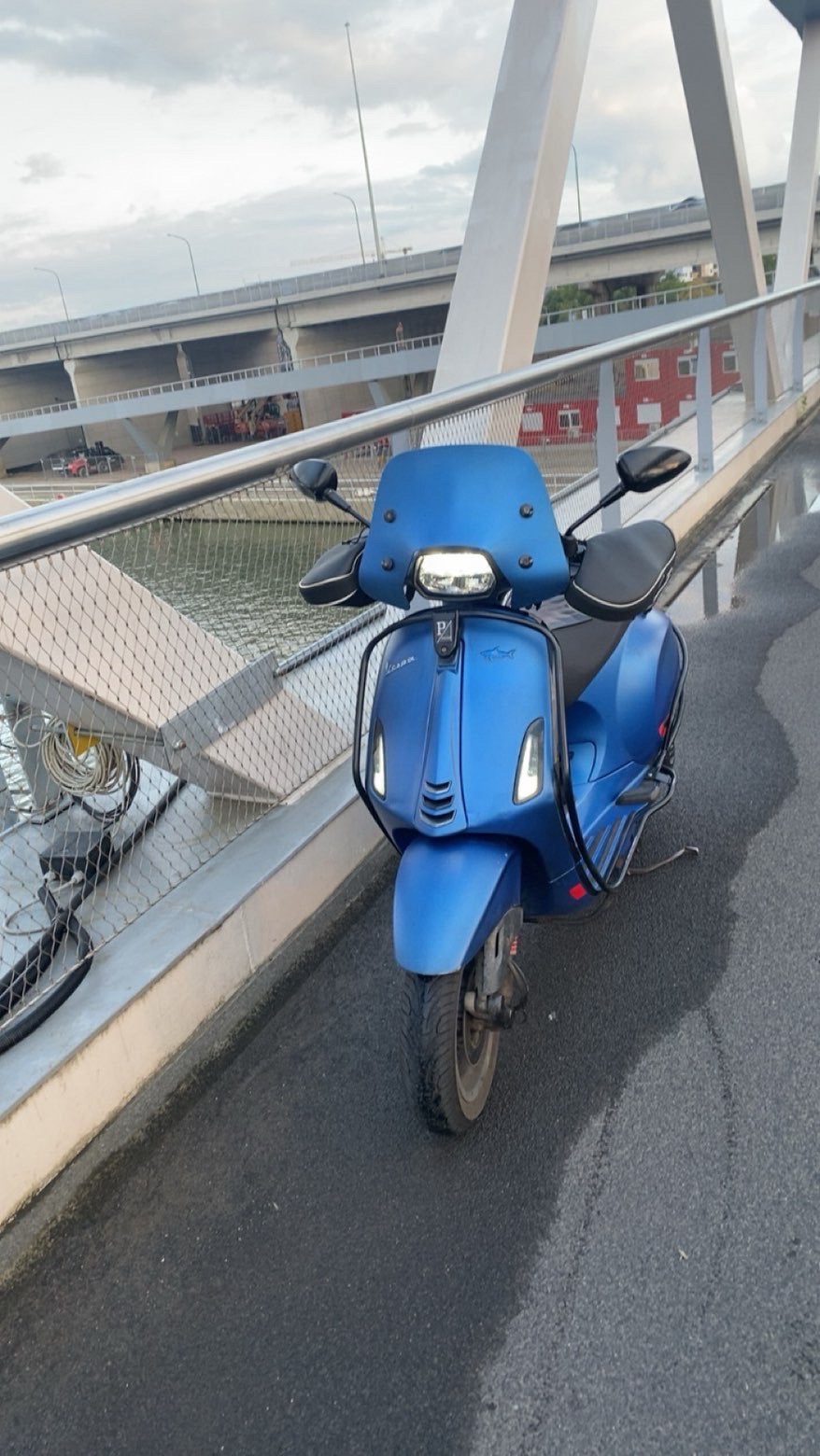 Vespa sprint 2019, Vélos & Vélomoteurs, Enlèvement, Comme neuf