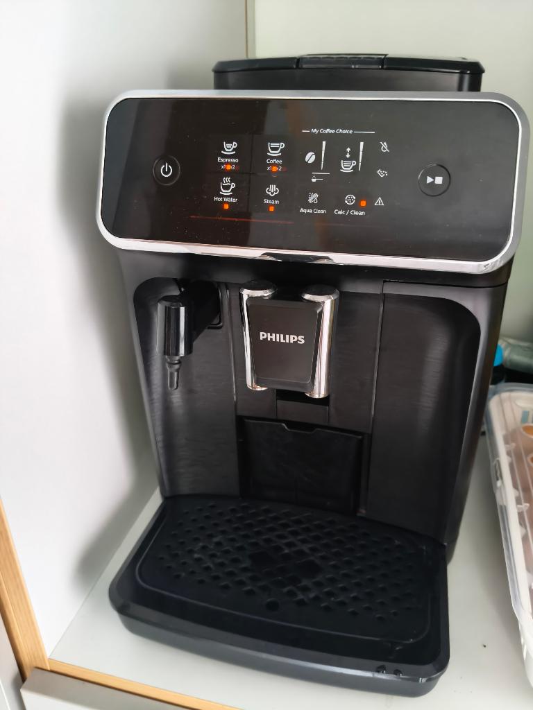 Philips 2200 Serie Volautomatische Espressomachine, Elektronische apparatuur, Koffiezetapparaten, Ophalen, Gebruikt, Koffiemachine