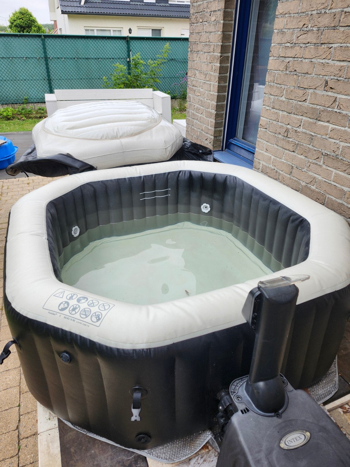 Intex PureSpa 4 persoons Jets en Bubbekd, Jardin & Terrasse, Bains à remous et Spas, Couverture, Enlèvement