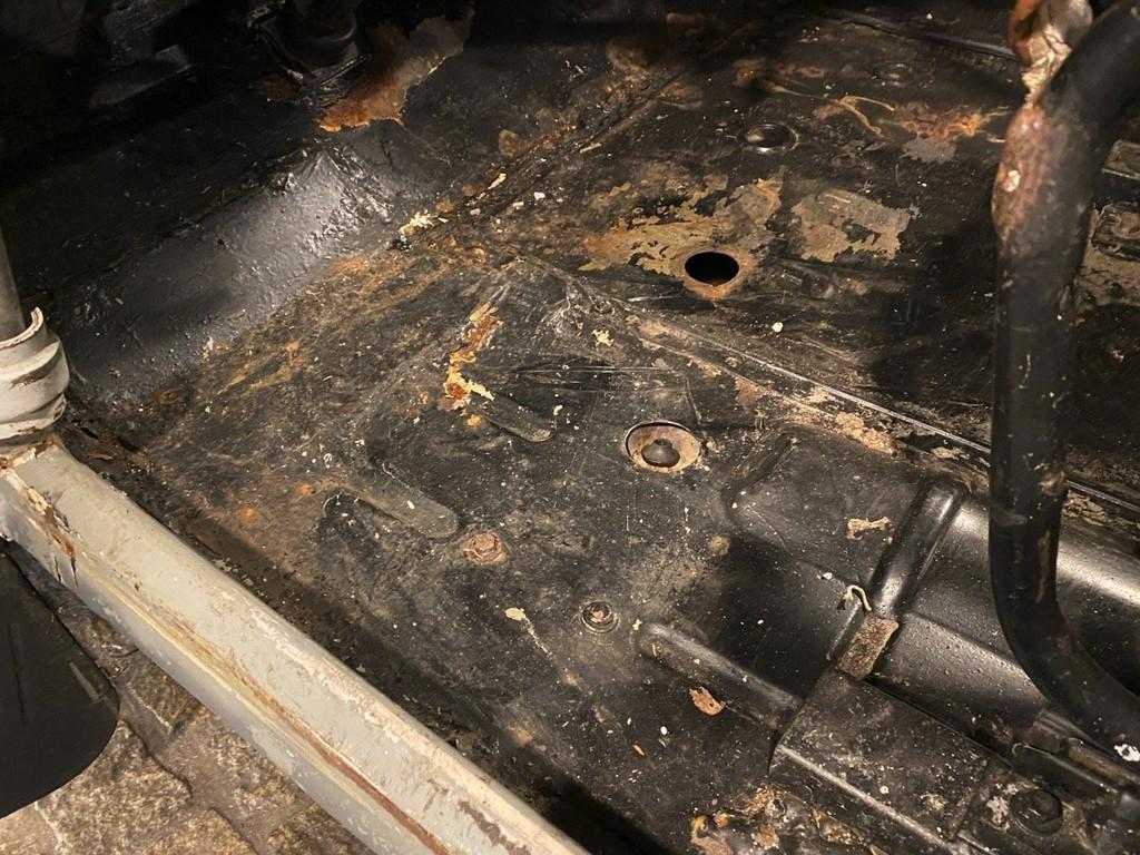 Citroën 2CV AKA250 - Driving project, Autos, Oldtimers & Ancêtres, Argent ou Gris, Achat, Citroën, Boîte manuelle