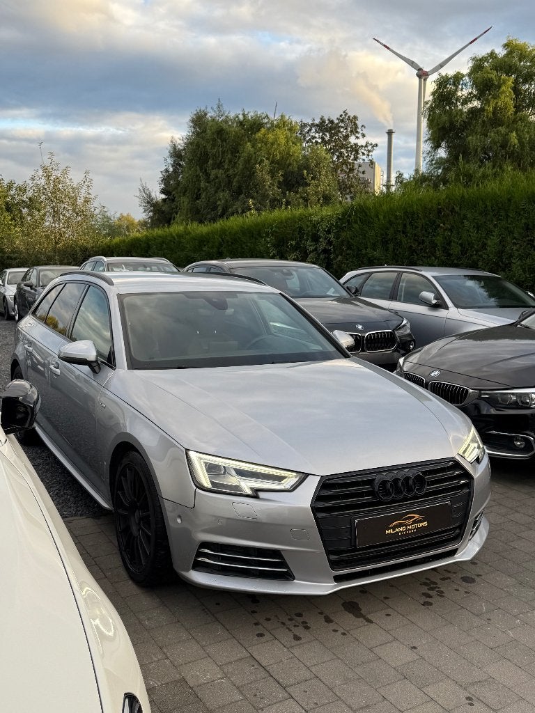 Audi A4 S-Line Automaat Mild Hybride, Auto's, 4 cilinders, https://public.car-pass.be/vhr/4f1d51e1-63a5-4318-8c67-a0895e066f57