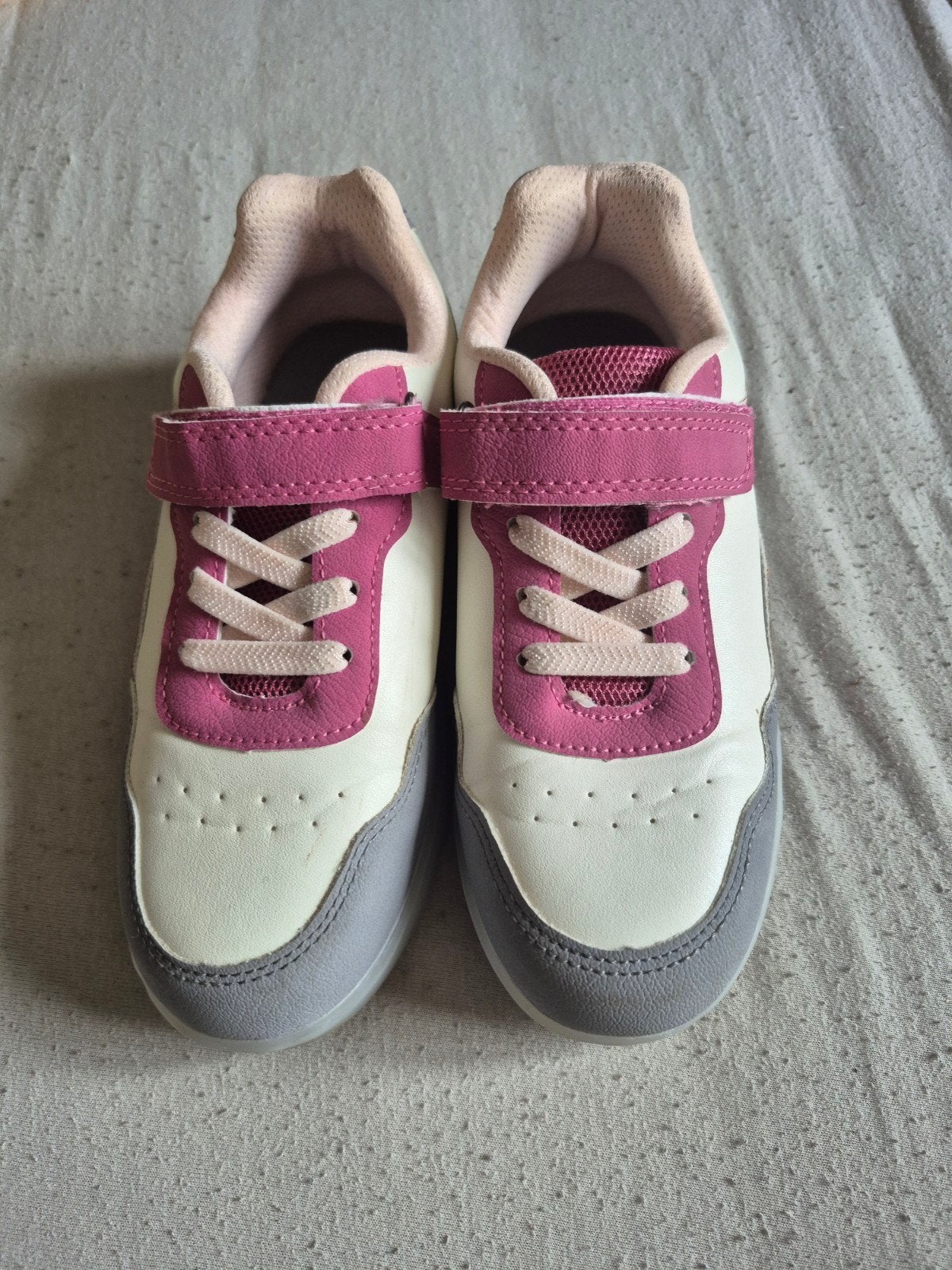 kinder schoenen, Kinderen en Baby's, Kinderkleding | Schoenen en Sokken, Ophalen, Schoenen