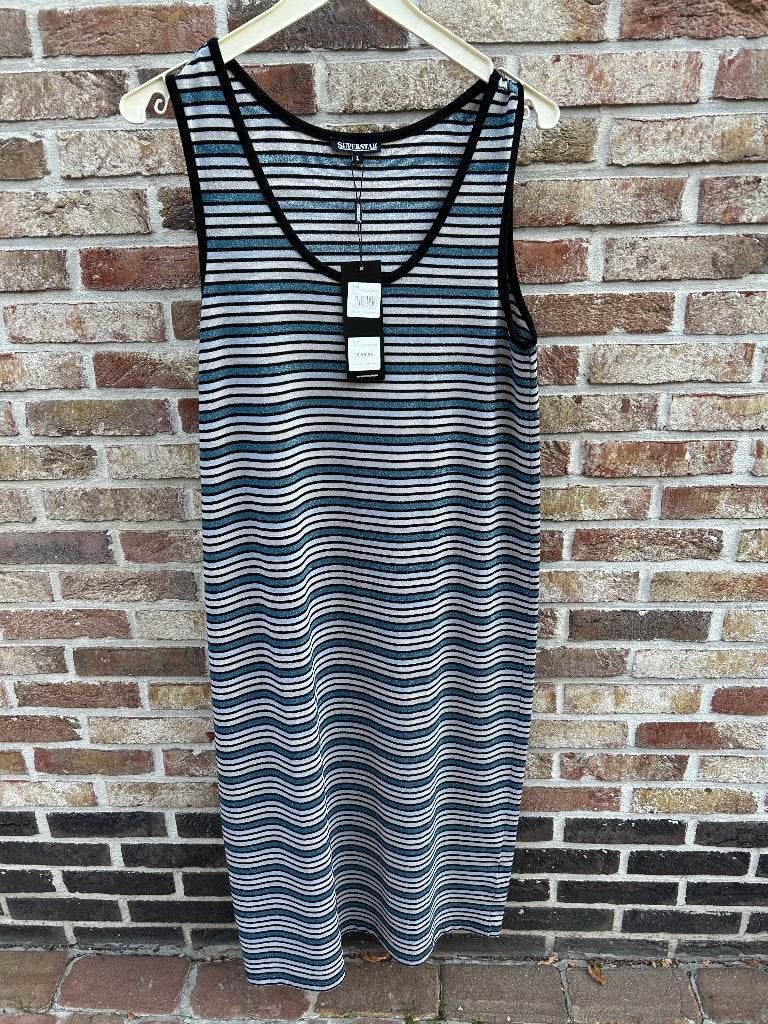 NIEUW ZOMERKLEEDJE SUPERSTAR MAAT L, Kleding | Dames, Jurken, Overige kleuren, Maat 42/44 (L), Nieuw, Ophalen of Verzenden