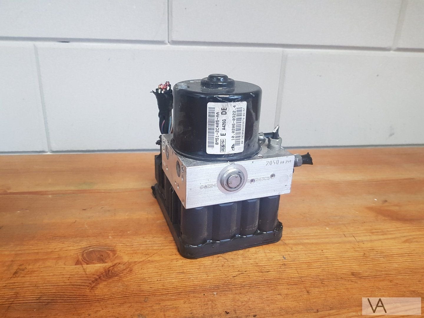 Ford Focus 2 en C-max 2007 - 2010 abs pomp 8m512c405aa €30, Gebruikt, -, -, Ophalen of Verzenden