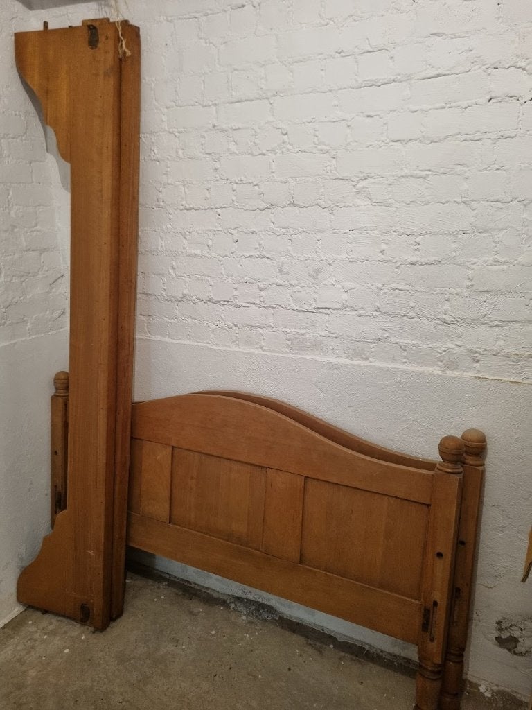 massief grenen houten bed (twijfelaar), Ophalen, Gebruikt, Bruin, Rustiek