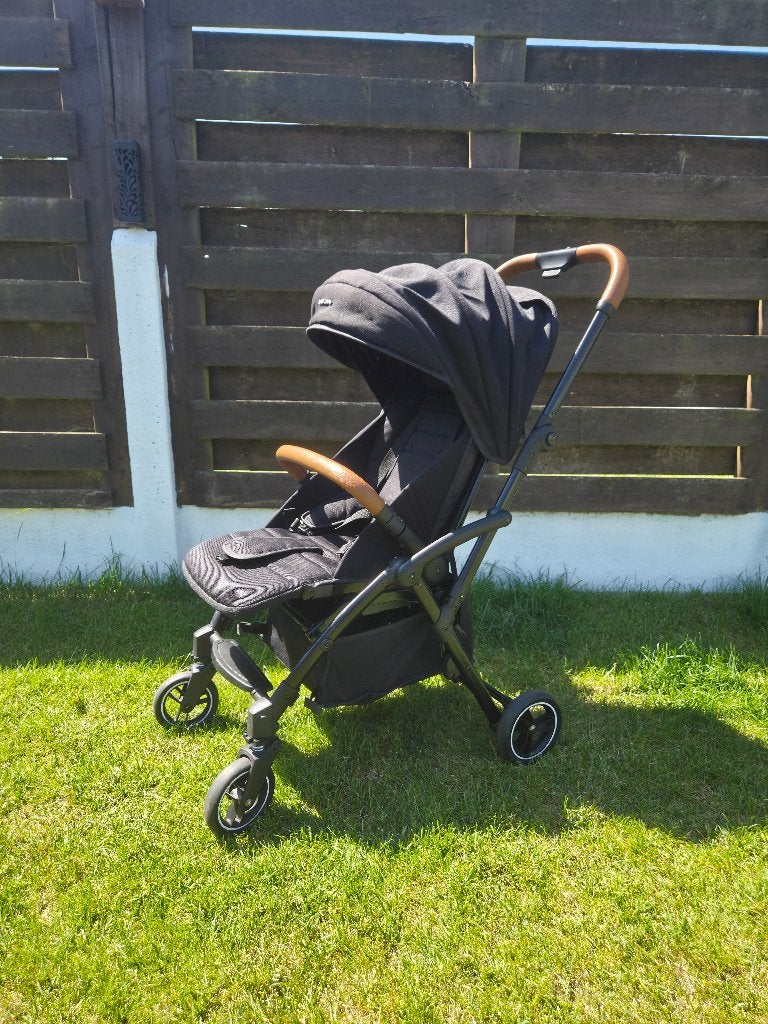 Plooibuggy Born Lucky, Verstelbare duwstang, Zo goed als nieuw, Ophalen, Kinderwagen