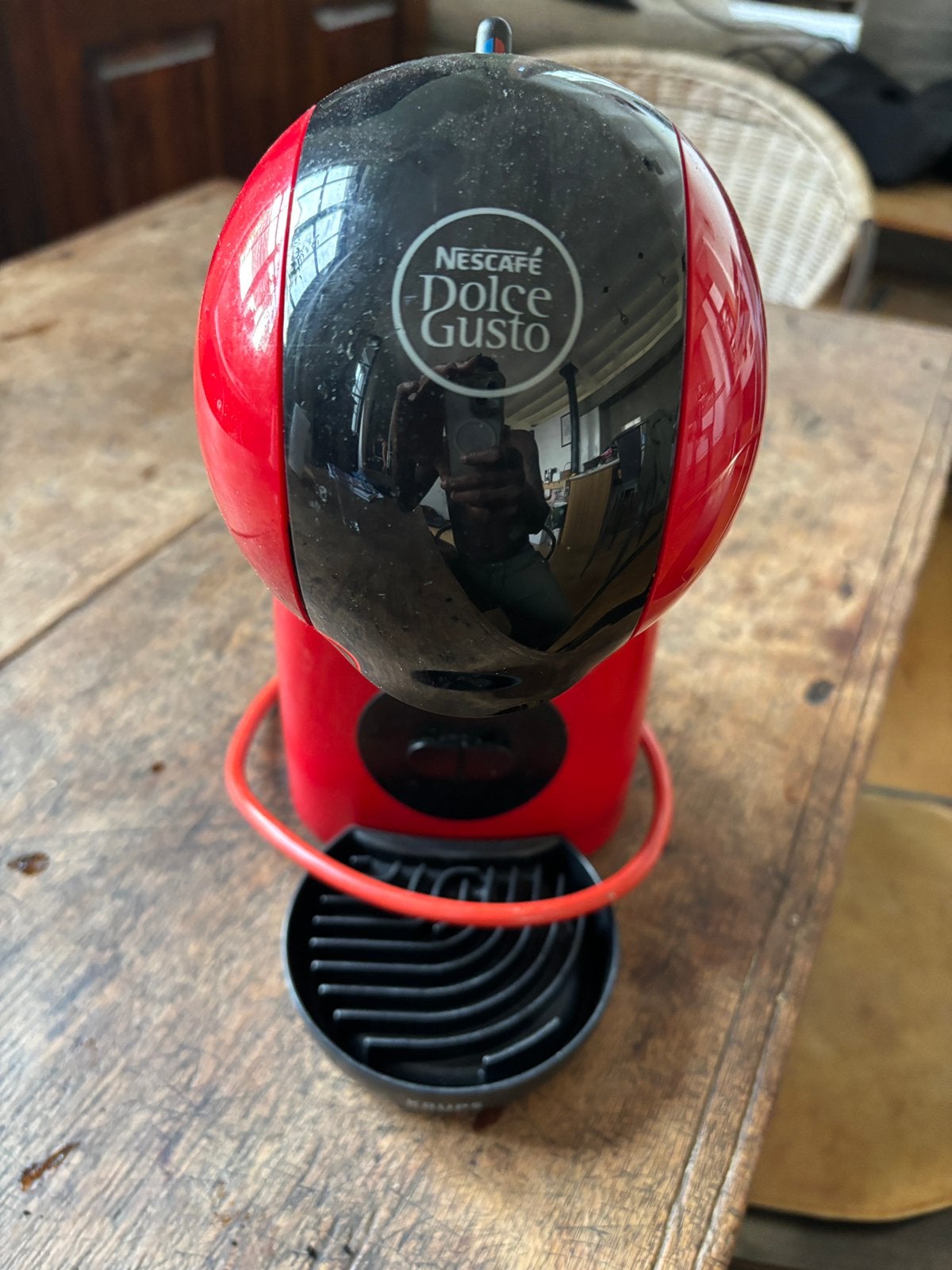 Machine à café, Réservoir d'eau amovible, Dosettes et capsules de café, Utilisé, 4 à 10 tasses