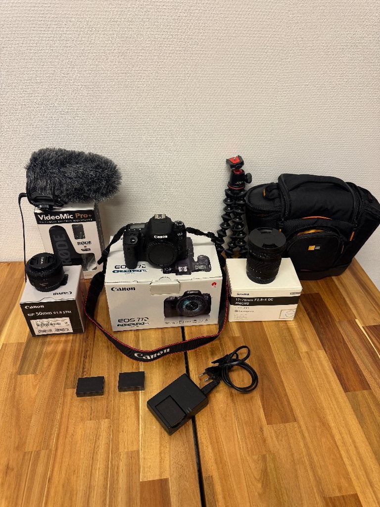 Canon Eos 77D body // videomic pro + // Canon lens EF 50mm, Enlèvement, Comme neuf, Canon