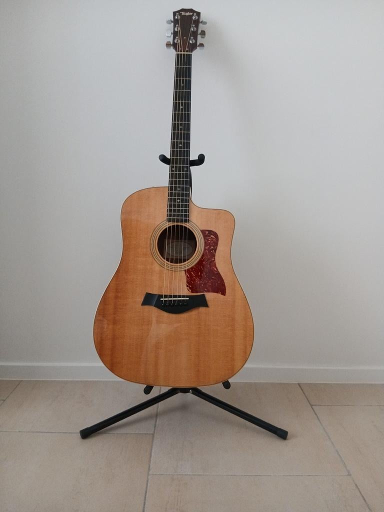 Guitare Taylor 210ce-K (FOLK), Musique & Instruments, Enlèvement, Comme neuf, Guitare Western ou Guitare Folk, Avec valise