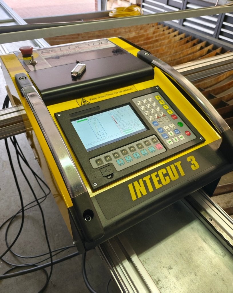Reluctor CNC snijmachine 1,5x3,0m plasma snijden autogeen, Ophalen, Zo goed als nieuw