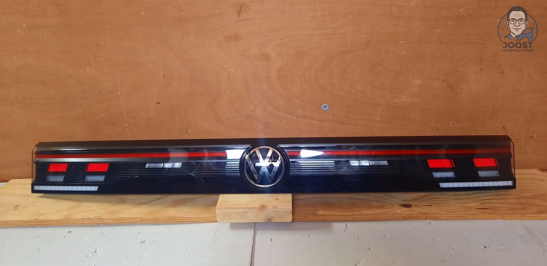 Achterlicht nw. achterklep VW Tiguan CT1 v.a 2023 571945307B, Neuf, Enlèvement ou Envoi, Origine de la pièce connue, -Volkswagen AG