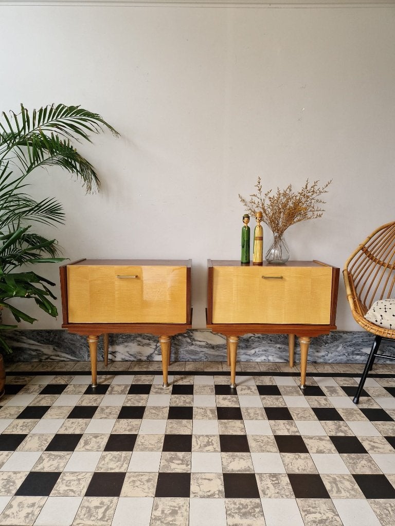 Set van twee vintage sixties nachtkastjes | kastjes | retro, Huis en Inrichting, Slaapkamer | Nachtkastjes, Ophalen, Gebruikt