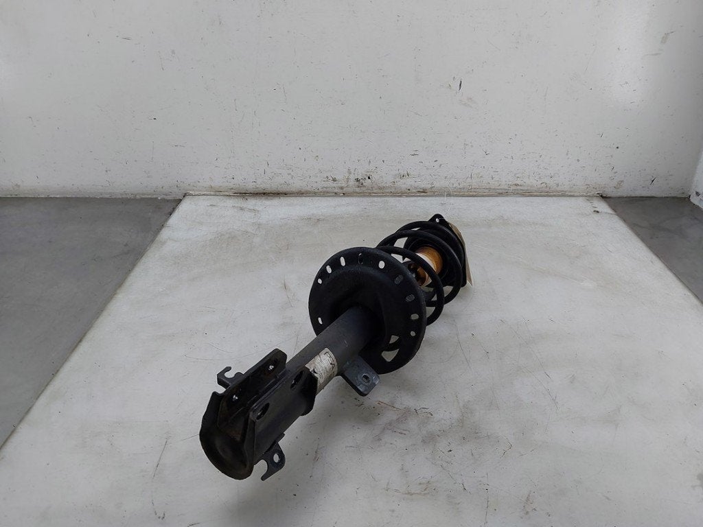 SCHOKBREKER RECHTS VOOR Peugeot 208 II (UB / UH / UP), Dhr. J. Ham, Gebruikt, Administratie@autoham.nl, Peugeot