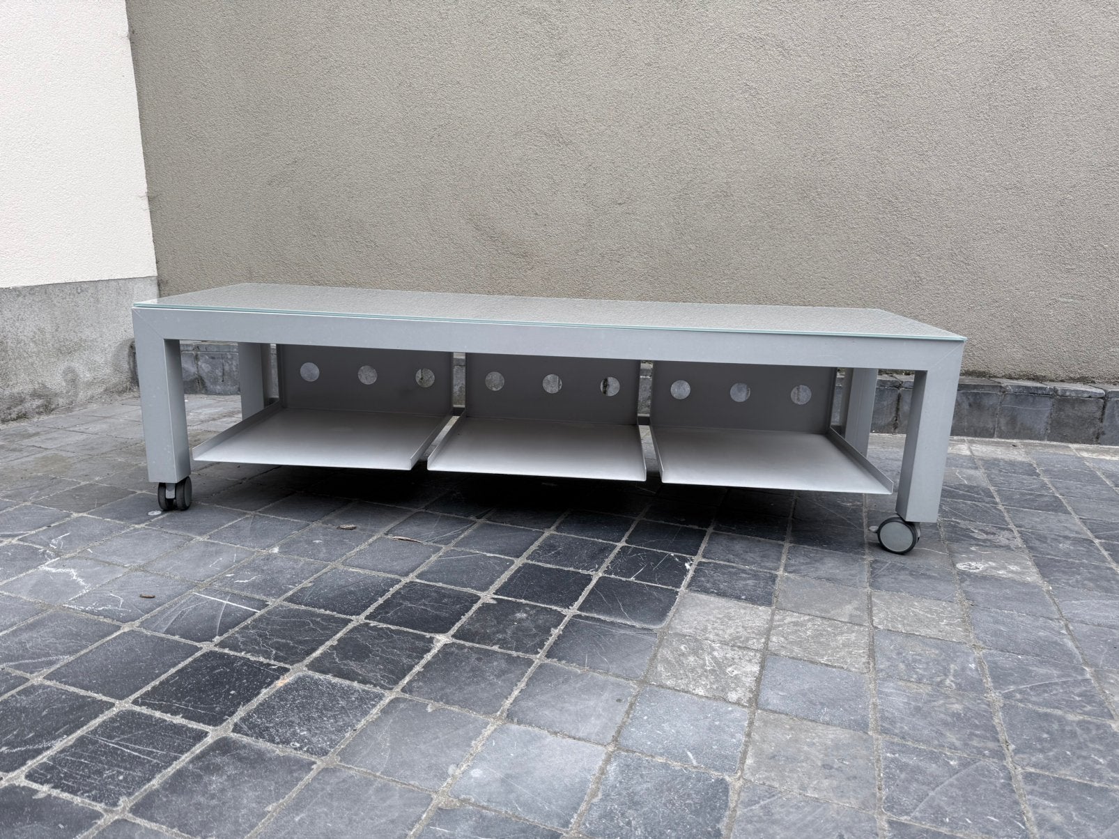 Meuble TV moderne gris sur roulettes, Maison & Meubles, 25 à 50 cm, Moins de 100 cm, 150 à 200 cm, Enlèvement