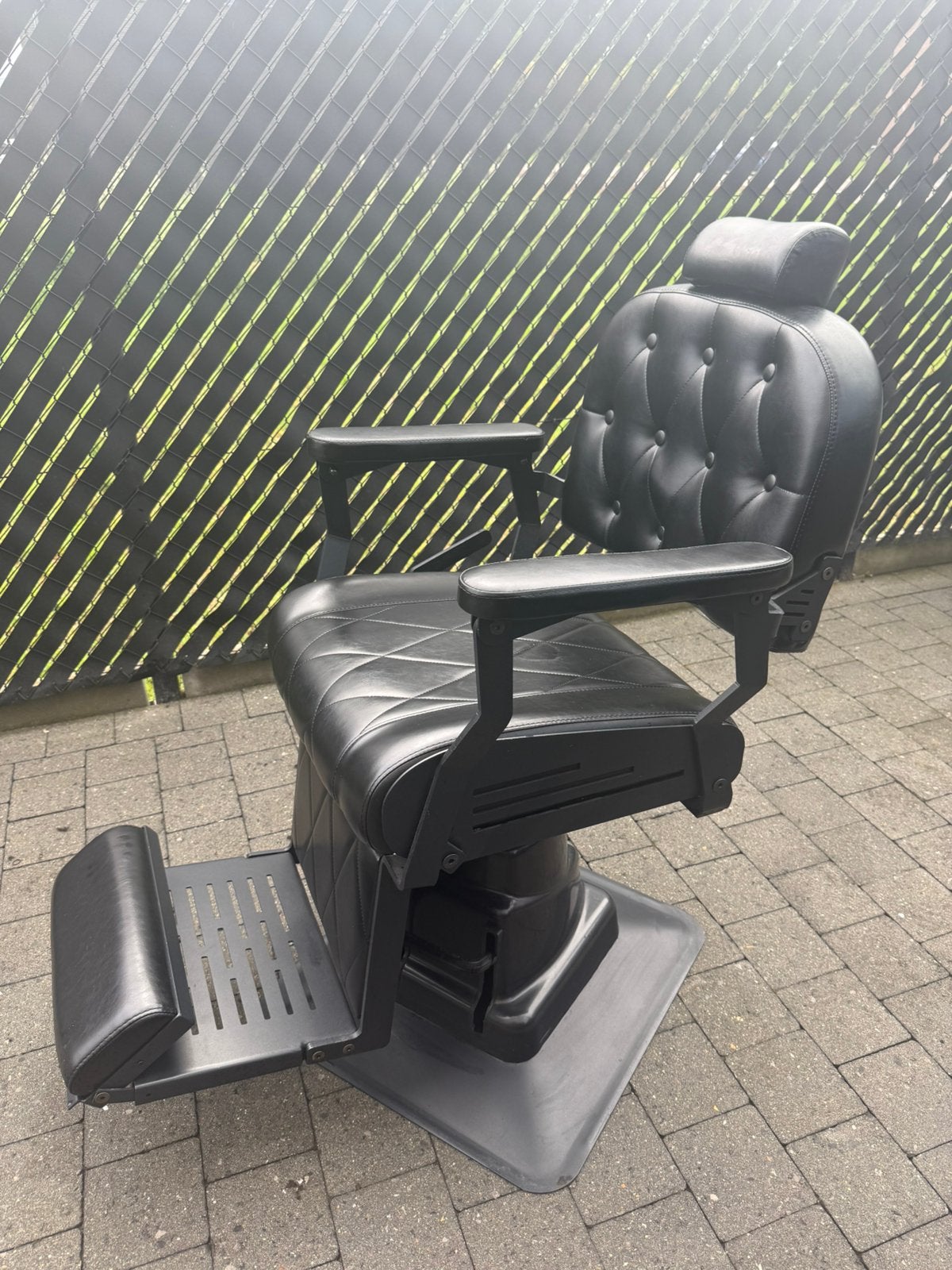 Fauteuil de coiffeur, Enlèvement