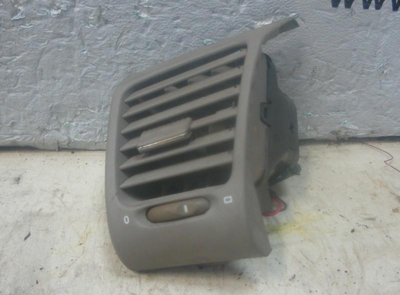 DASHBOARD LUCHTROOSTER LINKS CLK (C208) (208-830-01-64), Gebruikt, Info@VerberkAutodemontage.nl, Mercedes-Benz, Nijverheidstraat 1a 1a
5405 AJ  UDEN, NL