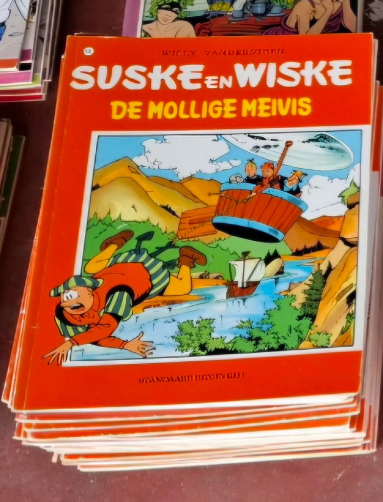 140 suske en wiske 2 euro stuk in goede staat gratis strips, Boeken, Stripverhalen, Ophalen