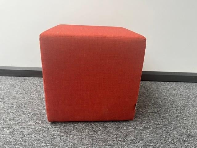 Poef (rood), Maison & Meubles, Canapés | Repose-pieds & Poufs, Enlèvement