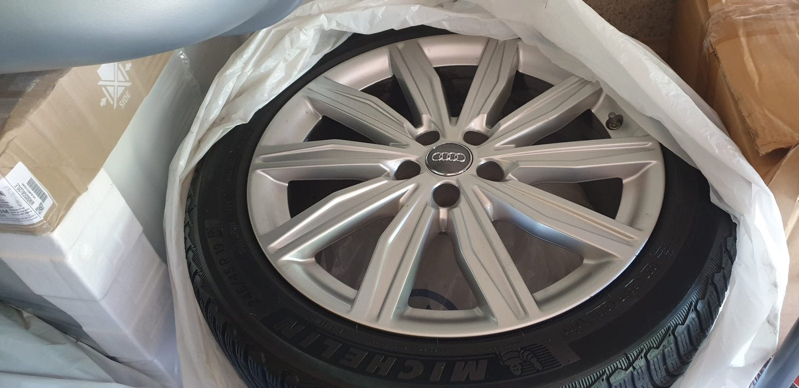 19 “ Audi A6 S6 C7 C8 Allroad A7 S7 A8 S8 D5 velgen, 245 mm, Nieuw, Winterbanden, Band(en)