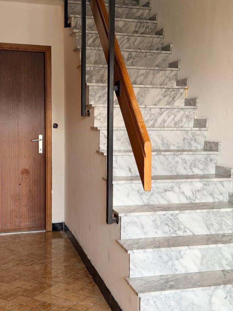 Ruim duplex appartement met 2 slaapkamers – €995/maand, Immo, Appartements & Studios à louer, 50 m² ou plus, Province de Limbourg