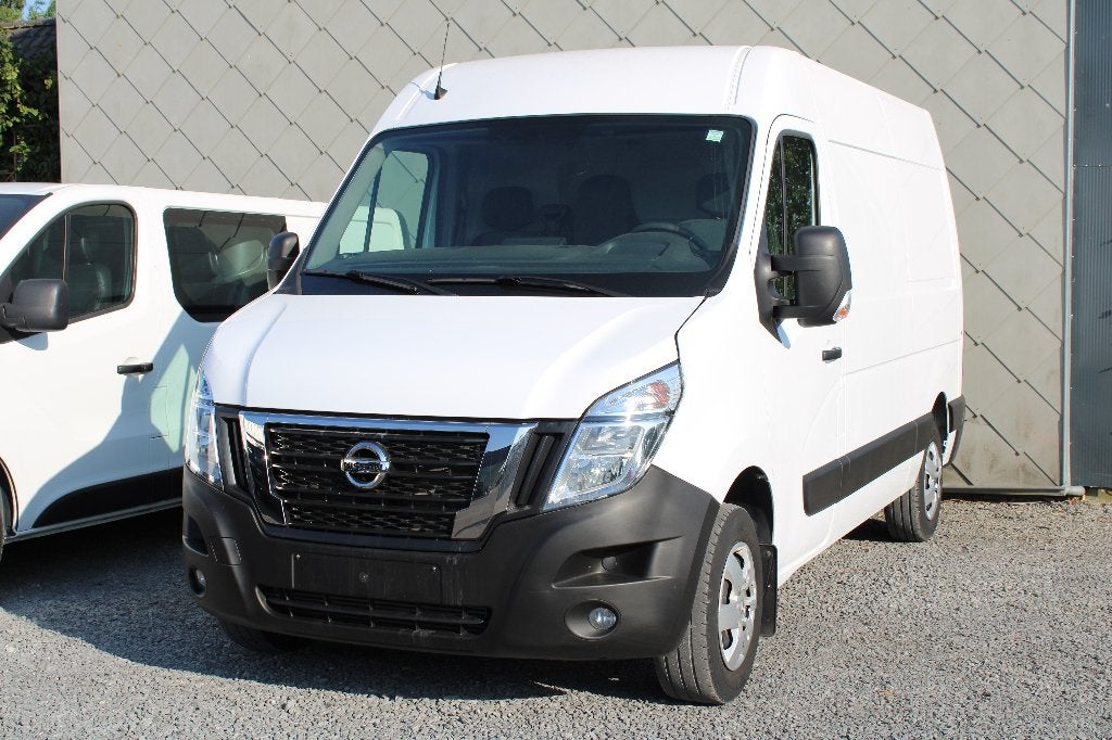 ATTELAGE DE REMORQUE NISSAN NV400-2.3DCI 135L2H2-AC-CAMERA, Autos, Camionnettes & Utilitaires, Achat, Euro 6, Entreprise, 3 places