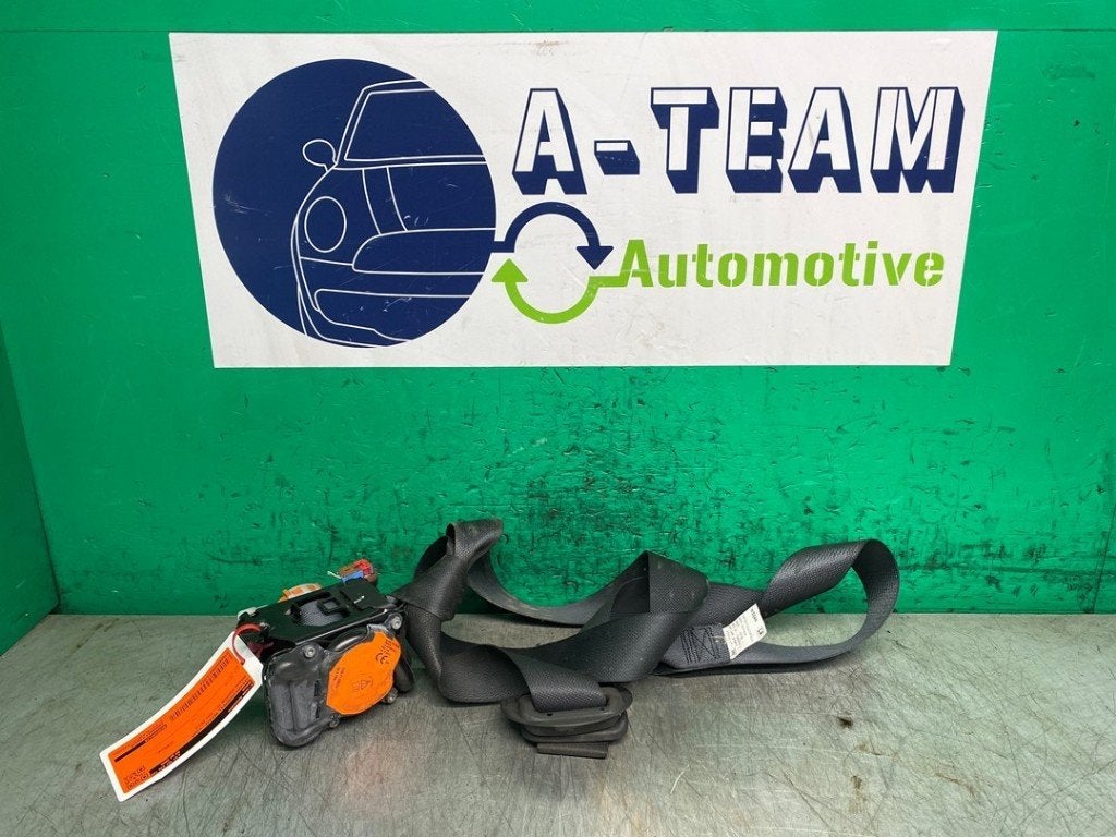 CEINTURE DE SECURITE AVANT DROIT Nissan Qashqai (J11), Germany@nissan-services.eu, Kronenweg 38
50389  Wesseling, DE, Utilisé