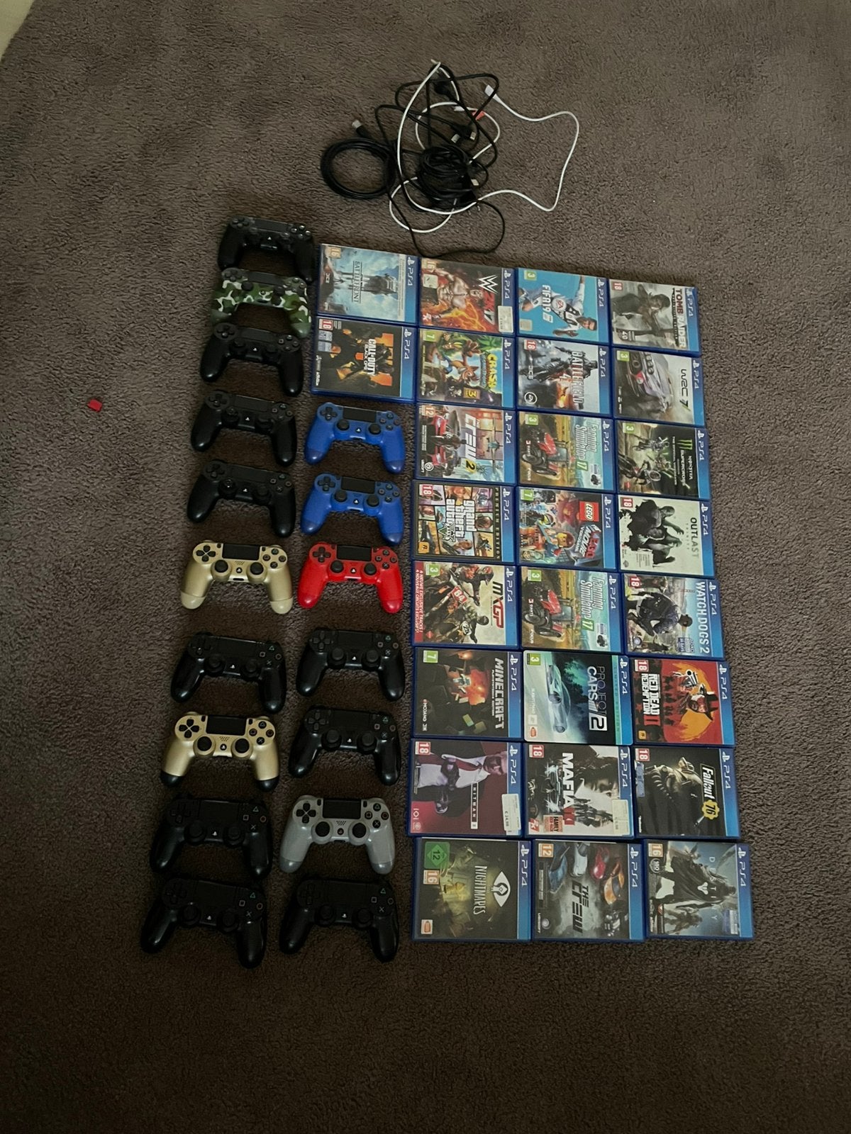 PlayStation 4 games & controllers – Complete lot, Enlèvement, Comme neuf