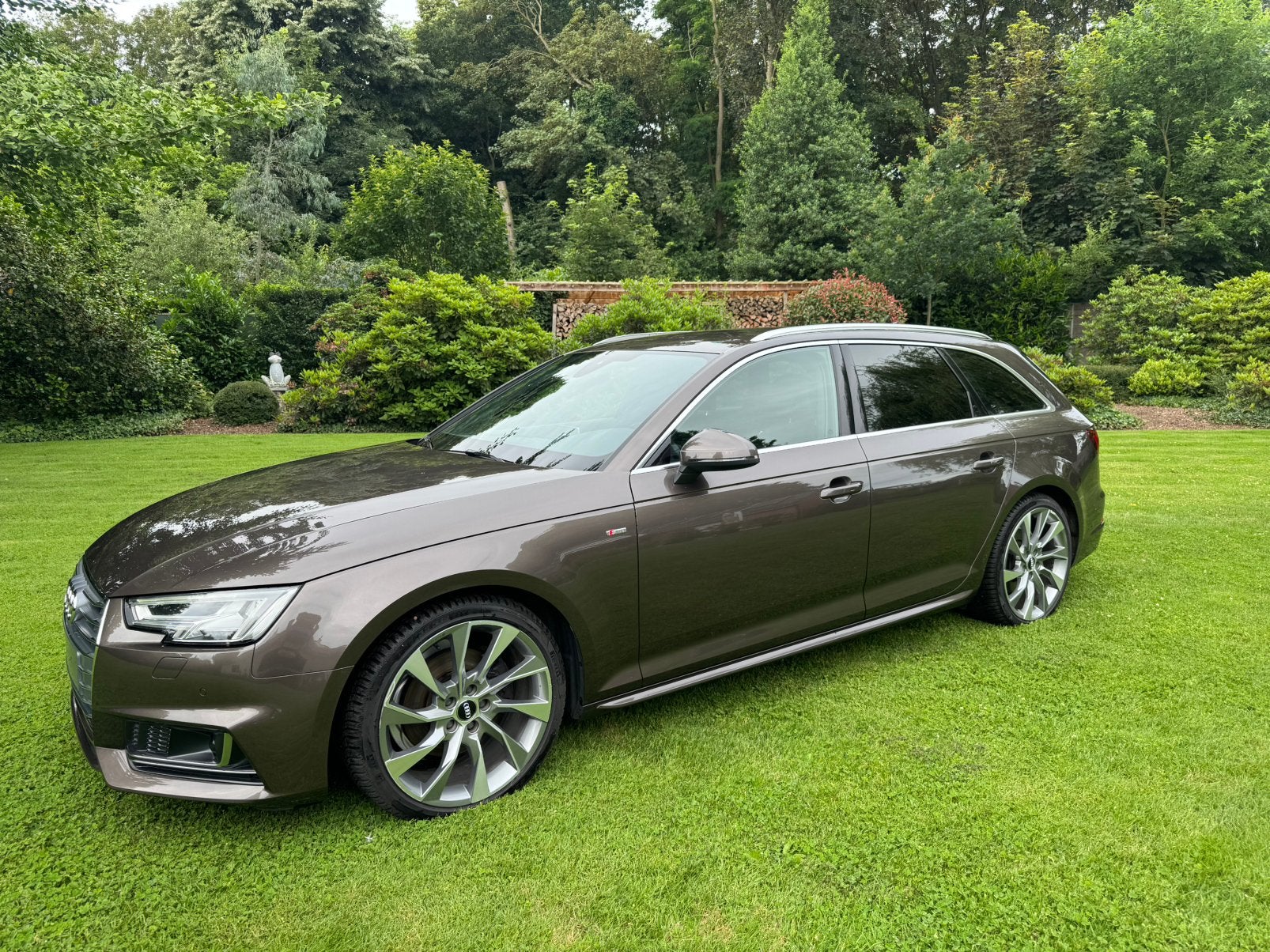 Audi A4 avant 40TFSI S-Line en parfait état !, Autos, Achat, Euro 6, Carnet d'entretien, A4
